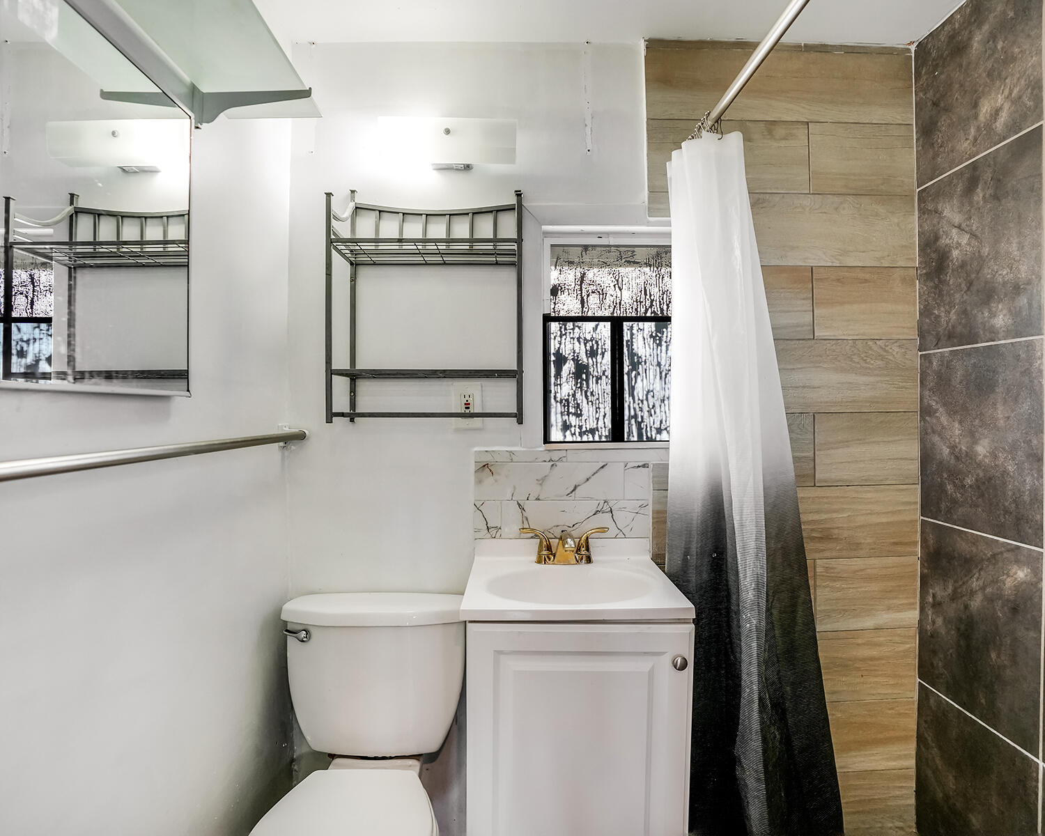 RAVENSWOOD REPLAT - Residential