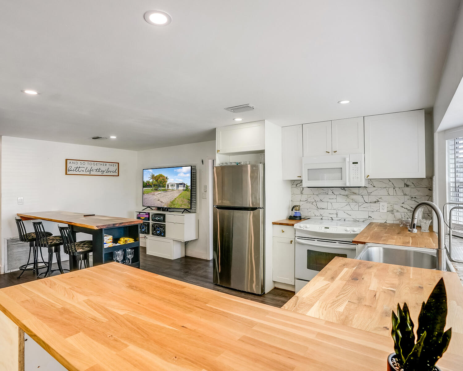 RAVENSWOOD REPLAT - Residential