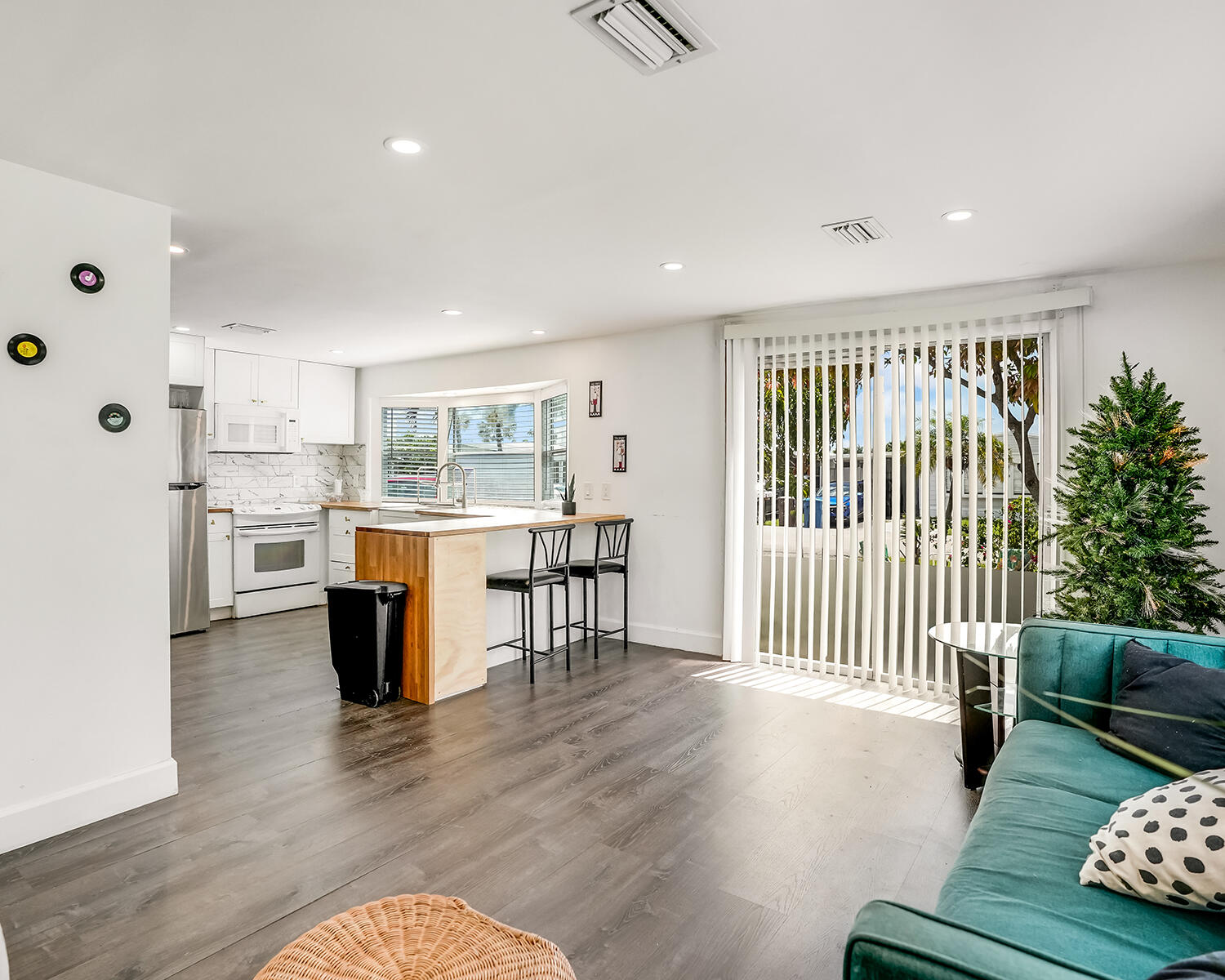 RAVENSWOOD REPLAT - Residential