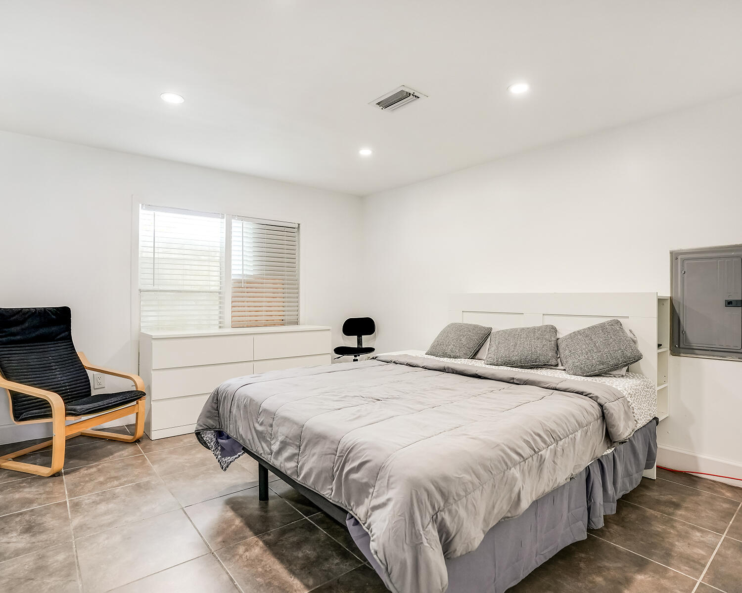 RAVENSWOOD REPLAT - Residential