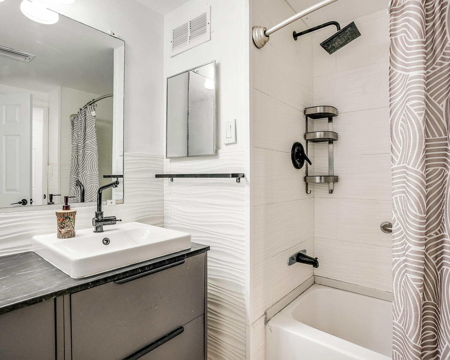 RAVENSWOOD REPLAT - Residential