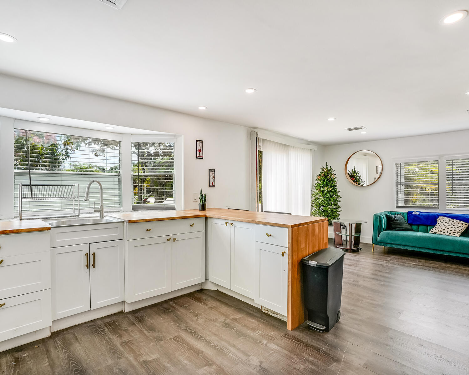 RAVENSWOOD REPLAT - Residential