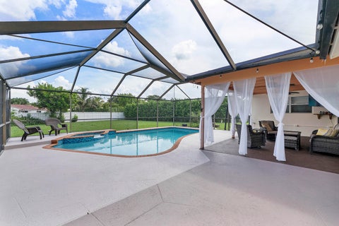 Tiny photo for 10625 NW 37th Street, Coral Springs, FL 33065 (MLS # B26050122)