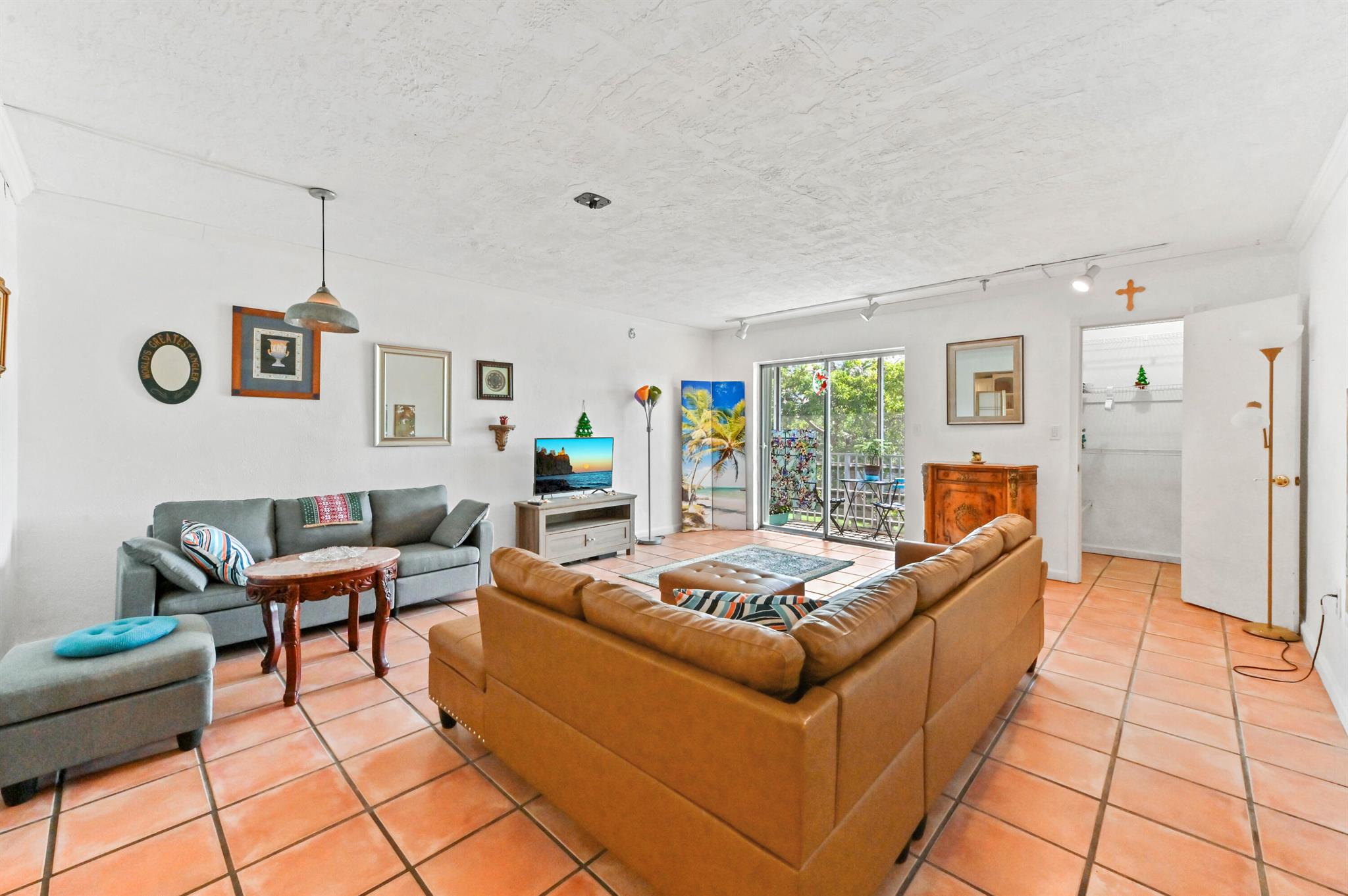 KEY BISCAYNE VI CONDO - Residential