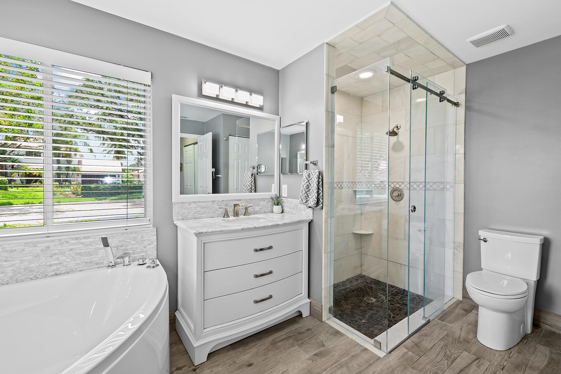 WHITTIER OAKS - Residential