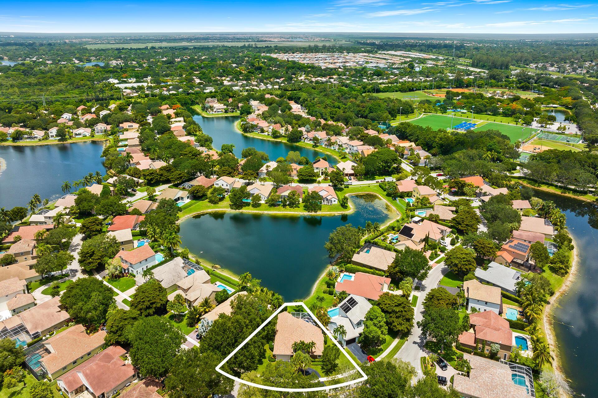 WHITTIER OAKS - Residential