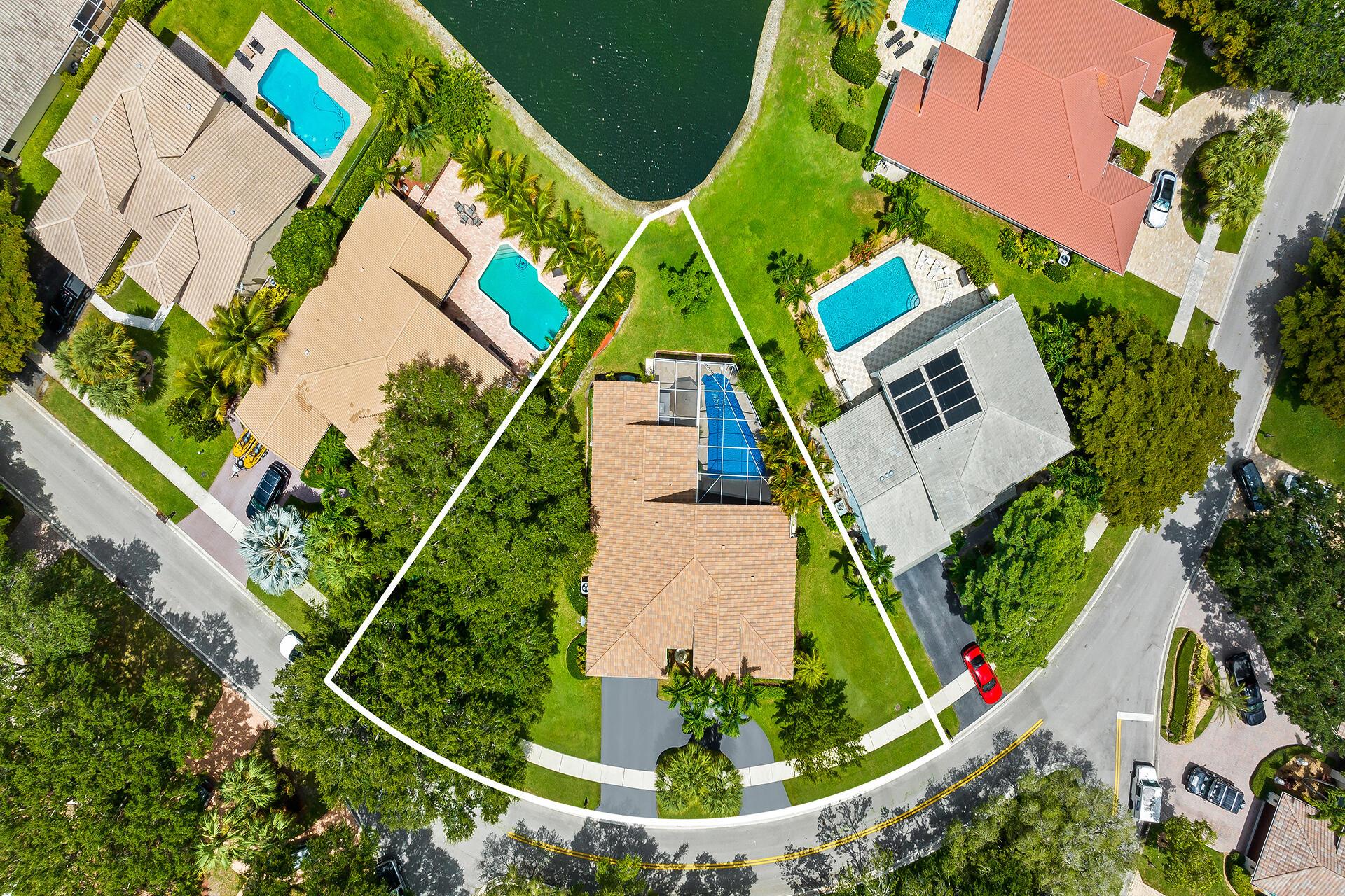 WHITTIER OAKS - Residential