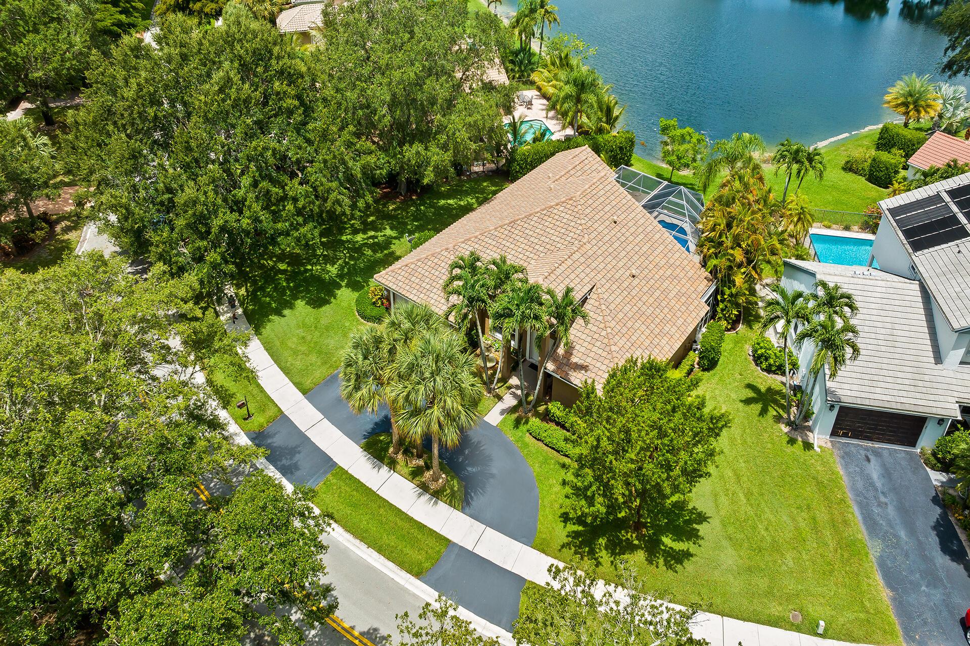 WHITTIER OAKS - Residential