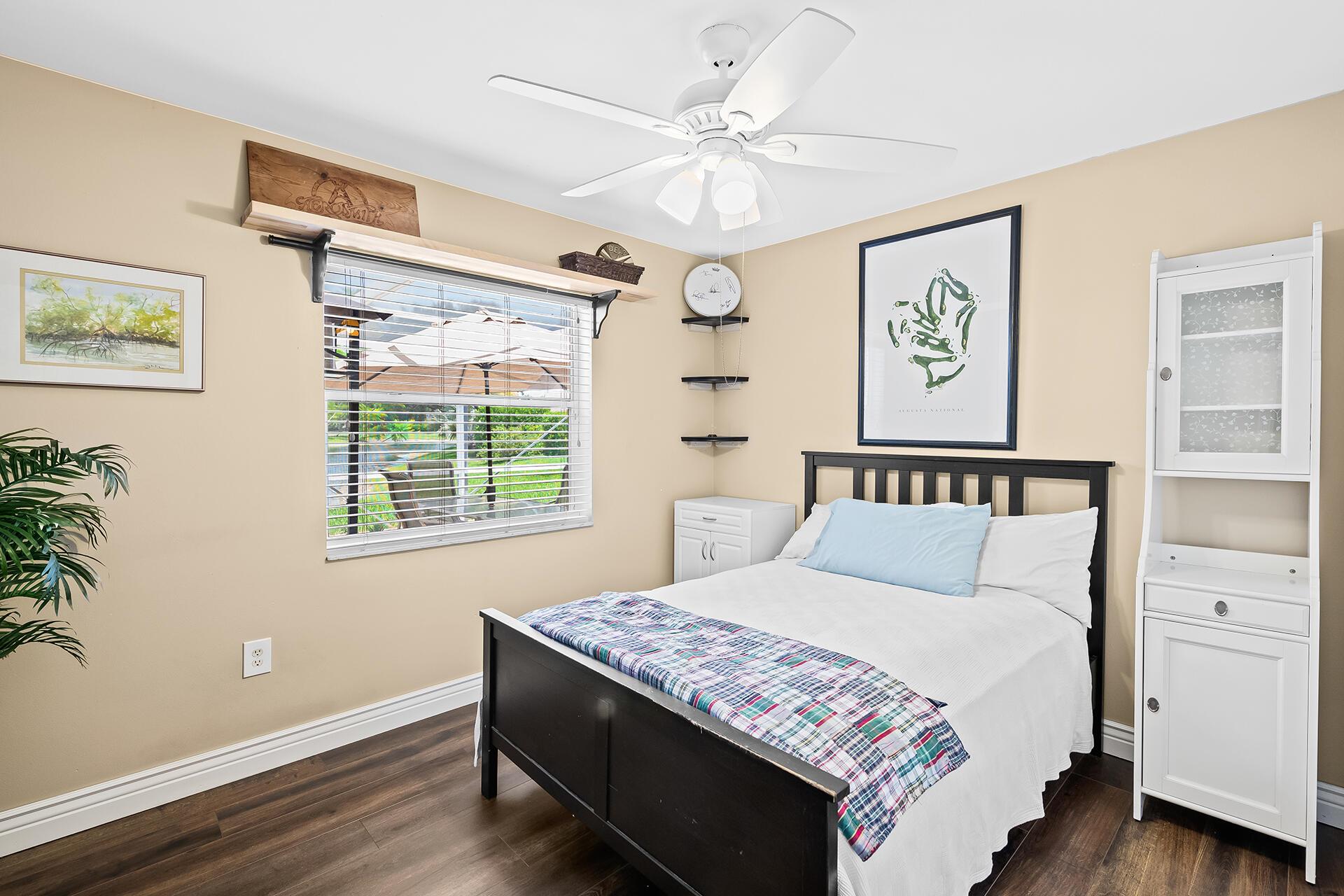 WHITTIER OAKS - Residential