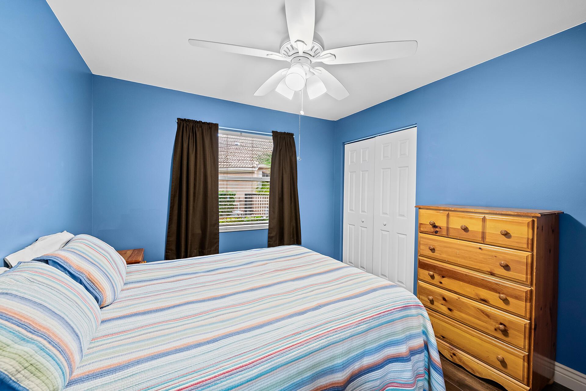 WHITTIER OAKS - Residential