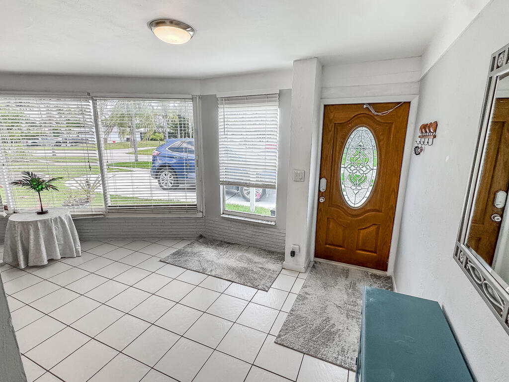 FLORESTA ESTATES 3RD SEC - Residential