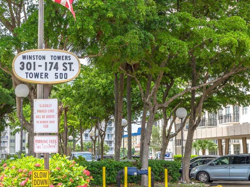 Winston Towers 500 - Residential