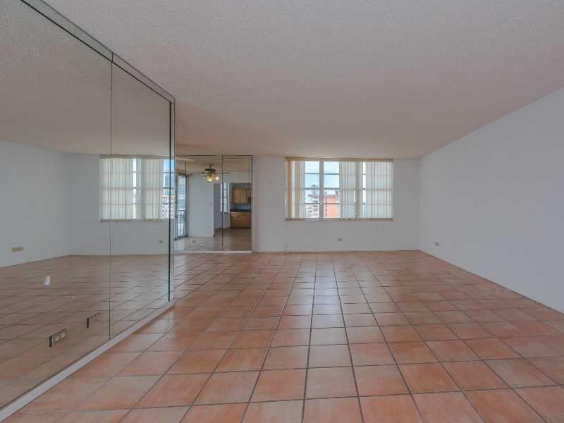 Winston Towers 500 - Residential