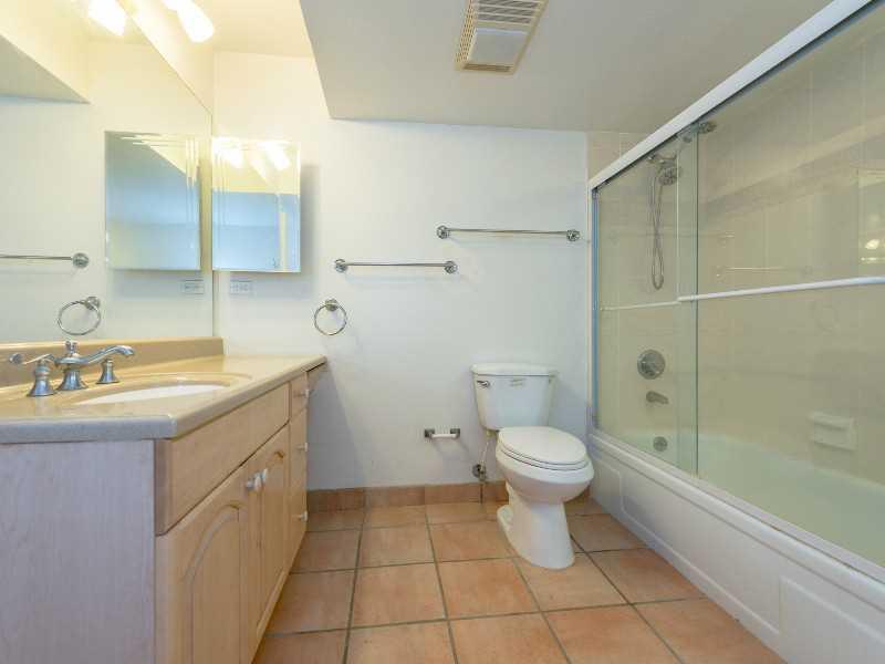 Winston Towers 500 - Residential