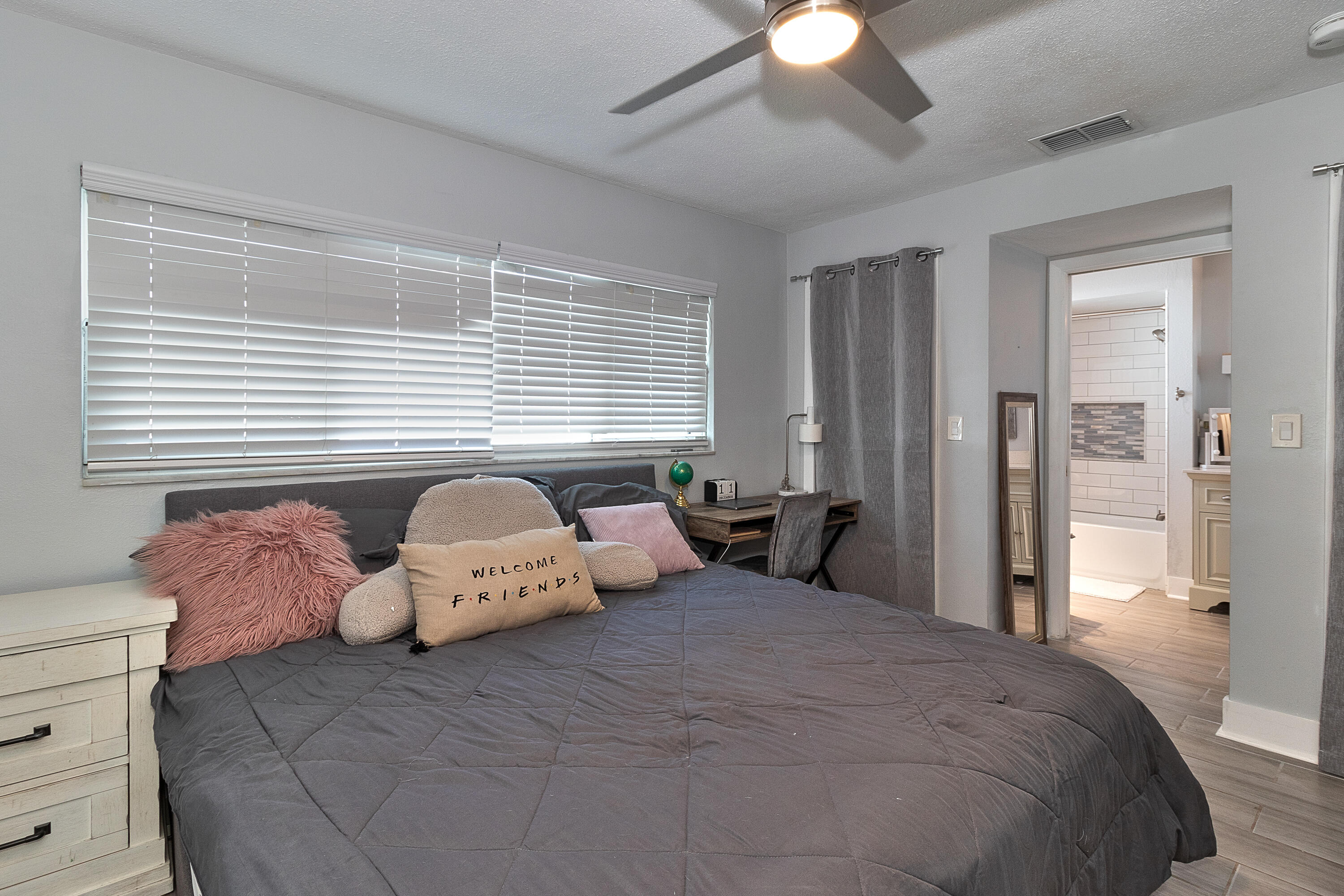 FAIRWAY ESTATES 6TH ADD - Residential