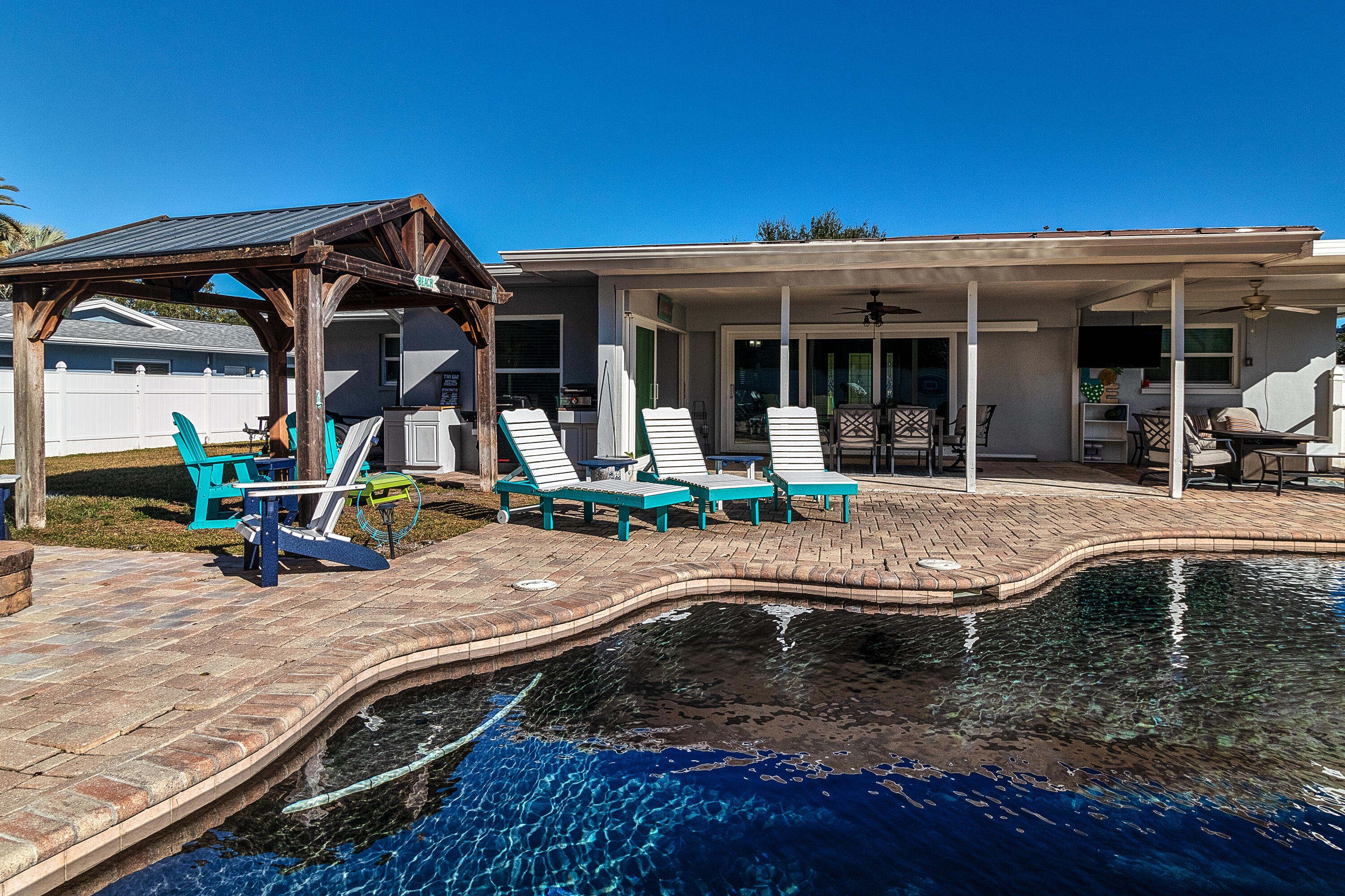 FAIRWAY ESTATES 6TH ADD - Residential