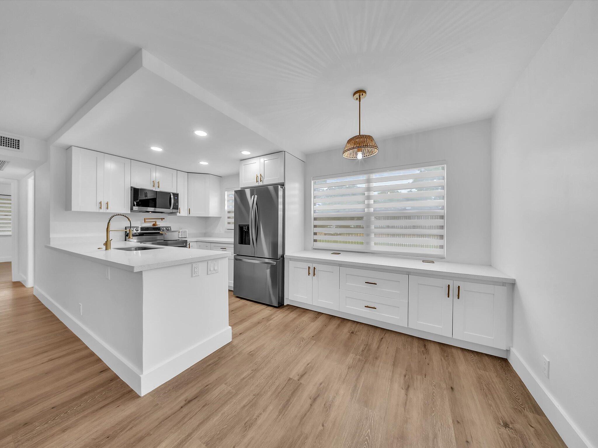 21 PRESCOTT B
