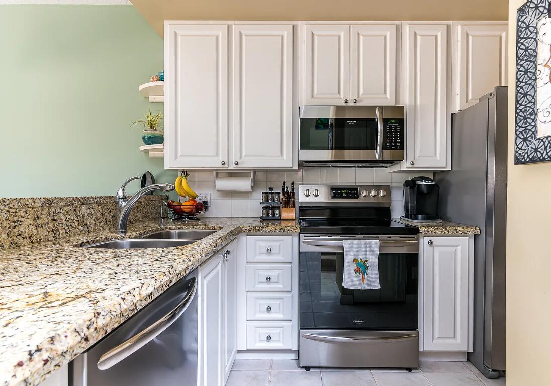 2069 Tarpon Lake Way