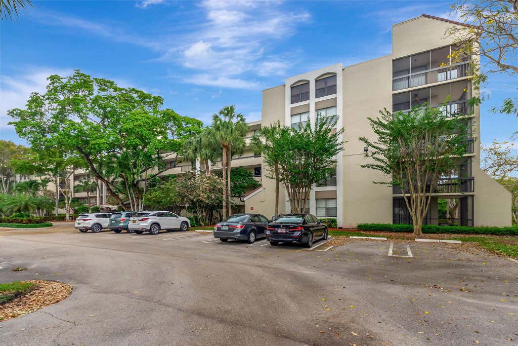 Photo of 2025 Lavers Circle #D207, Delray Beach, FL 33444 (MLS # R11095904)