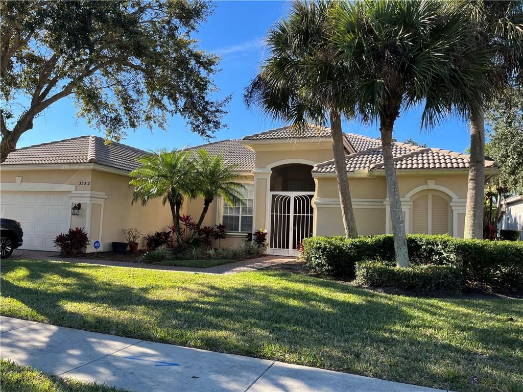 Photo of 3382 SE Suntree Pl, Stuart, FL 34997 (MLS # F10321882)