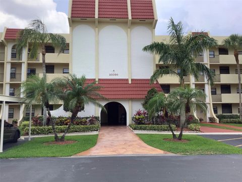 Condominium in Boca Raton FL 23395 Carolwood Ln Ln 33.jpg