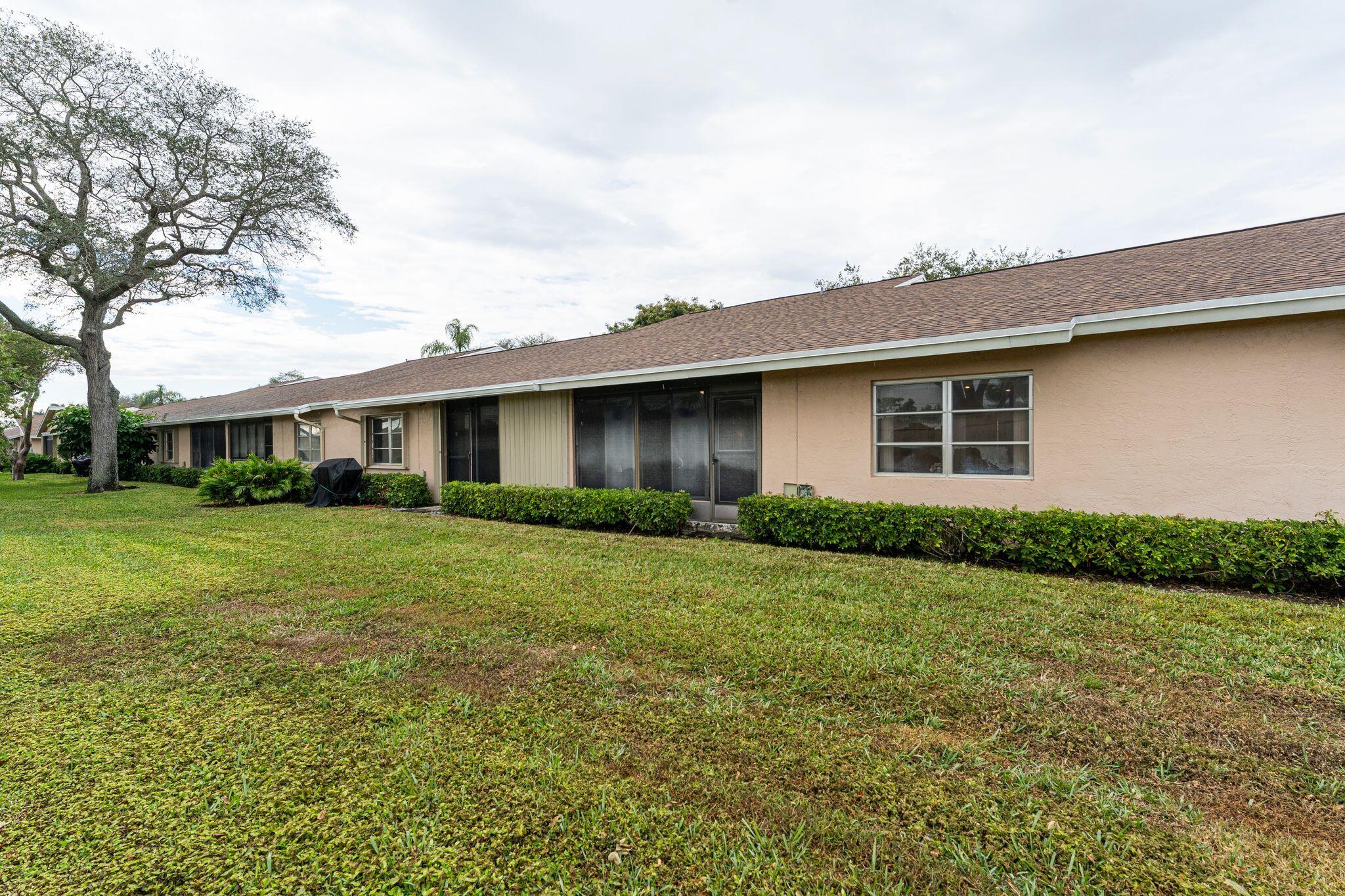 WHISPER WALK SEC C CONDO - Residential