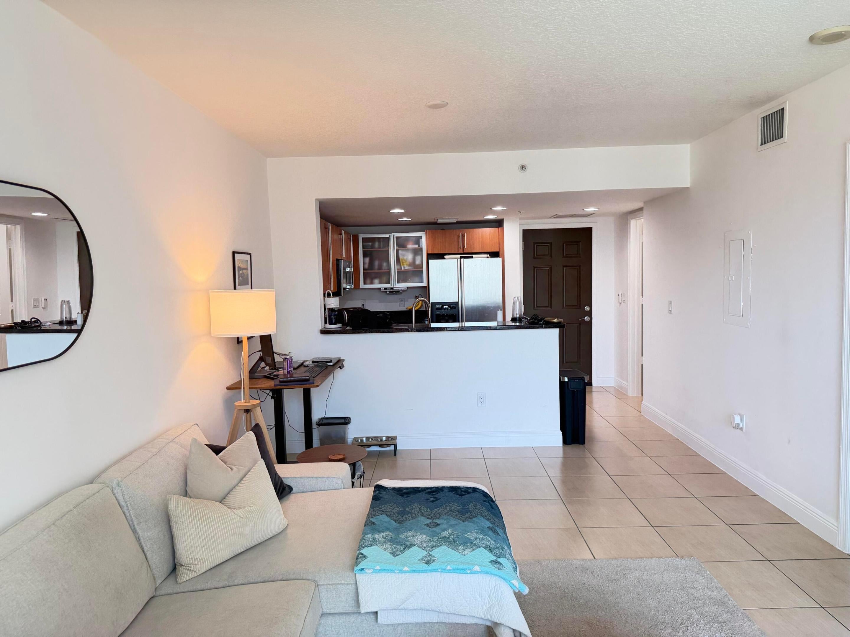 610 CLEMATIS Street 711