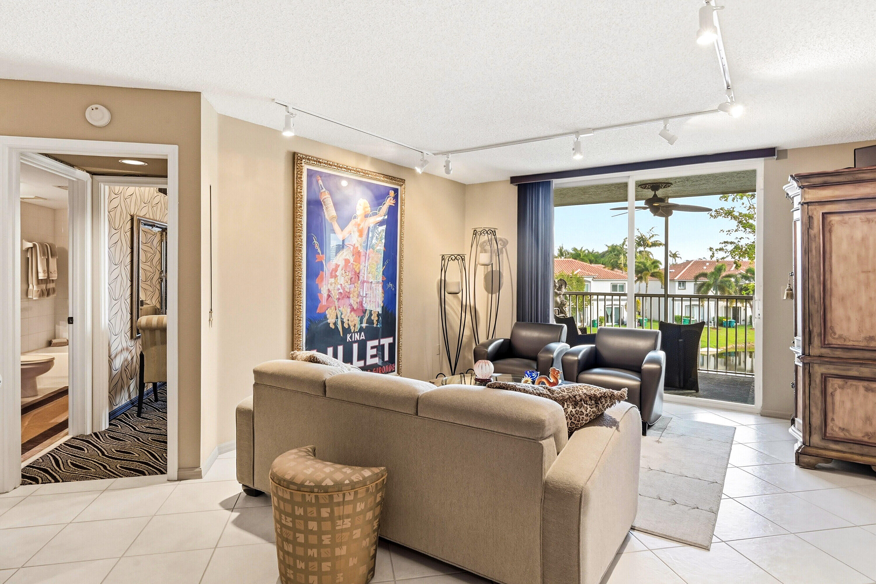 SOUTHAMPTON CONDOMINIUM I - Residential