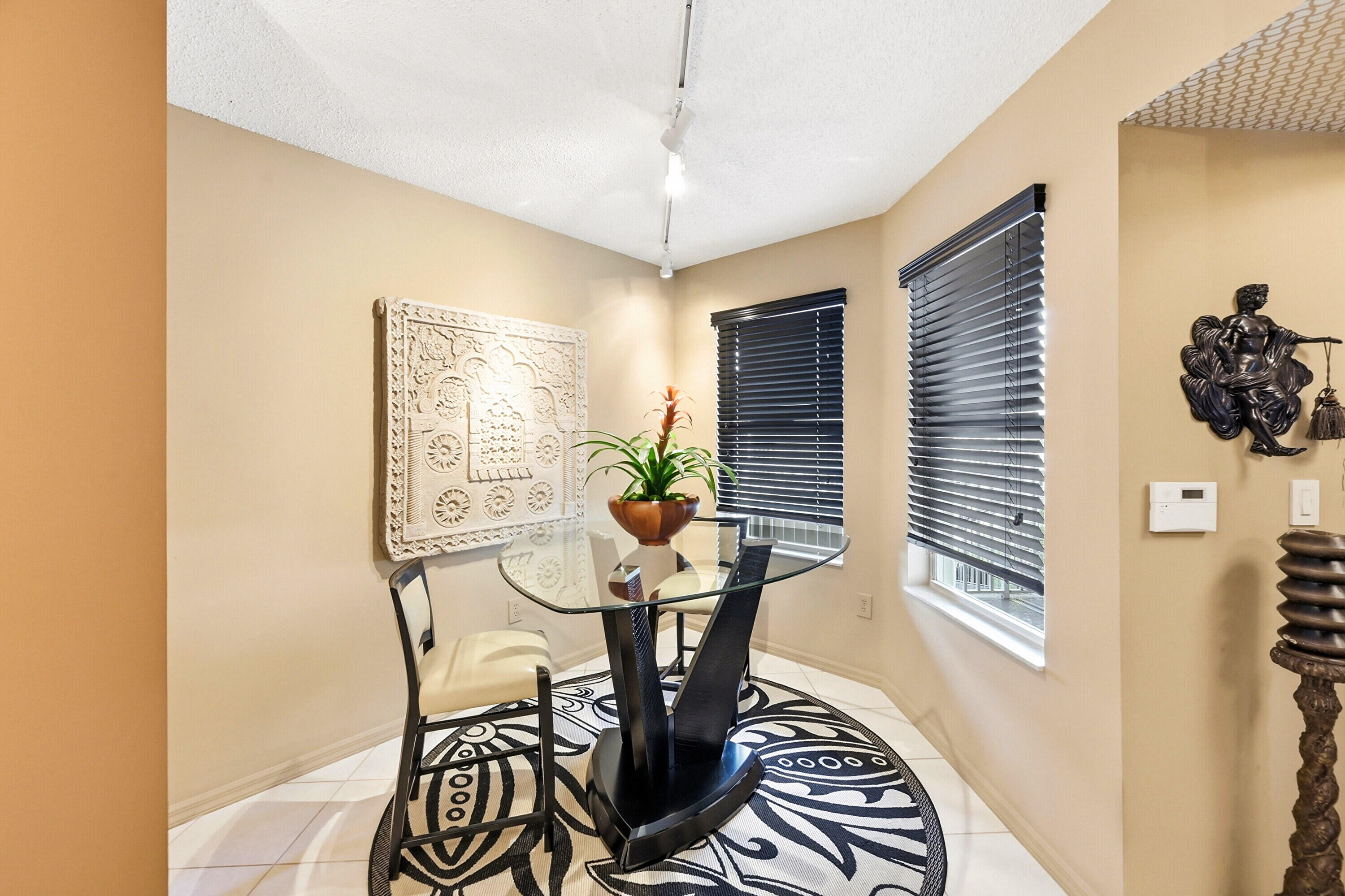 SOUTHAMPTON CONDOMINIUM I - Residential