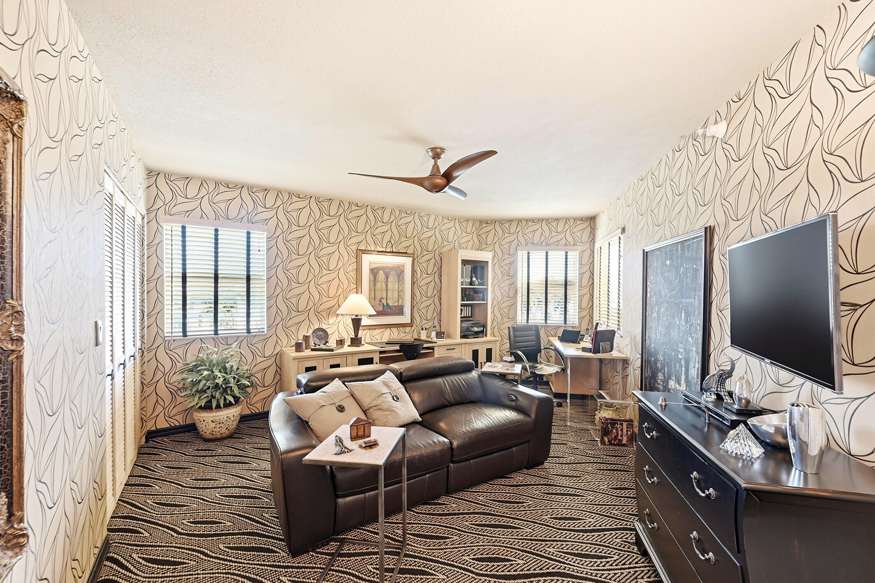 SOUTHAMPTON CONDOMINIUM I - Residential