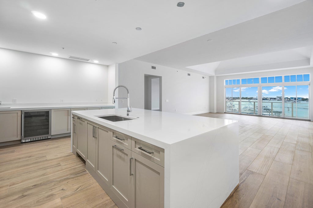 Photo of 180 LAKE Drive #2303, Palm Beach Shores, FL 33404 (MLS # B26089392)