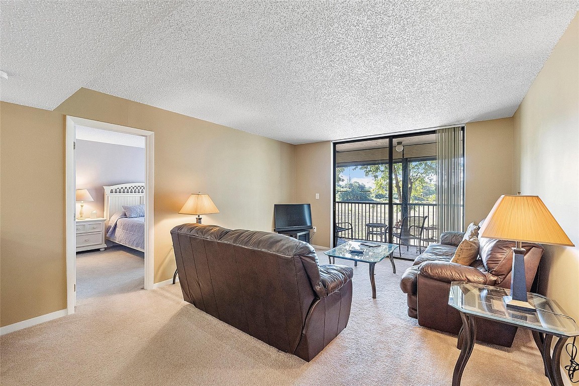 Inverwood Condo - Residential