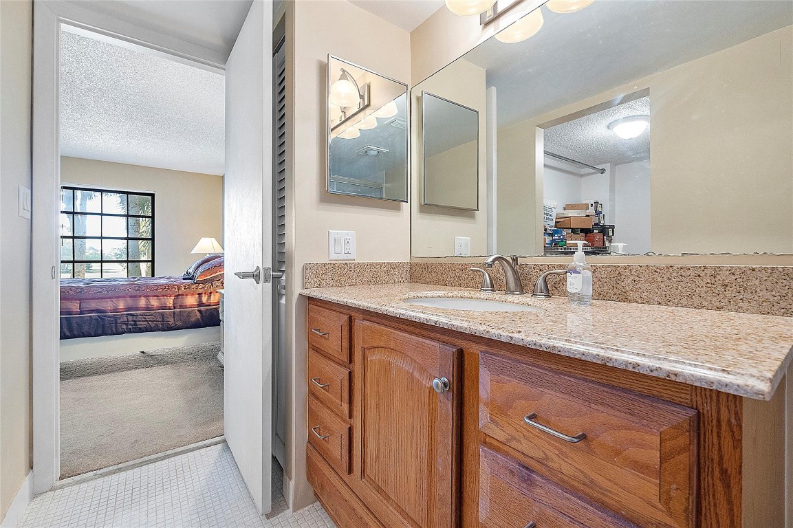 Inverwood Condo - Residential