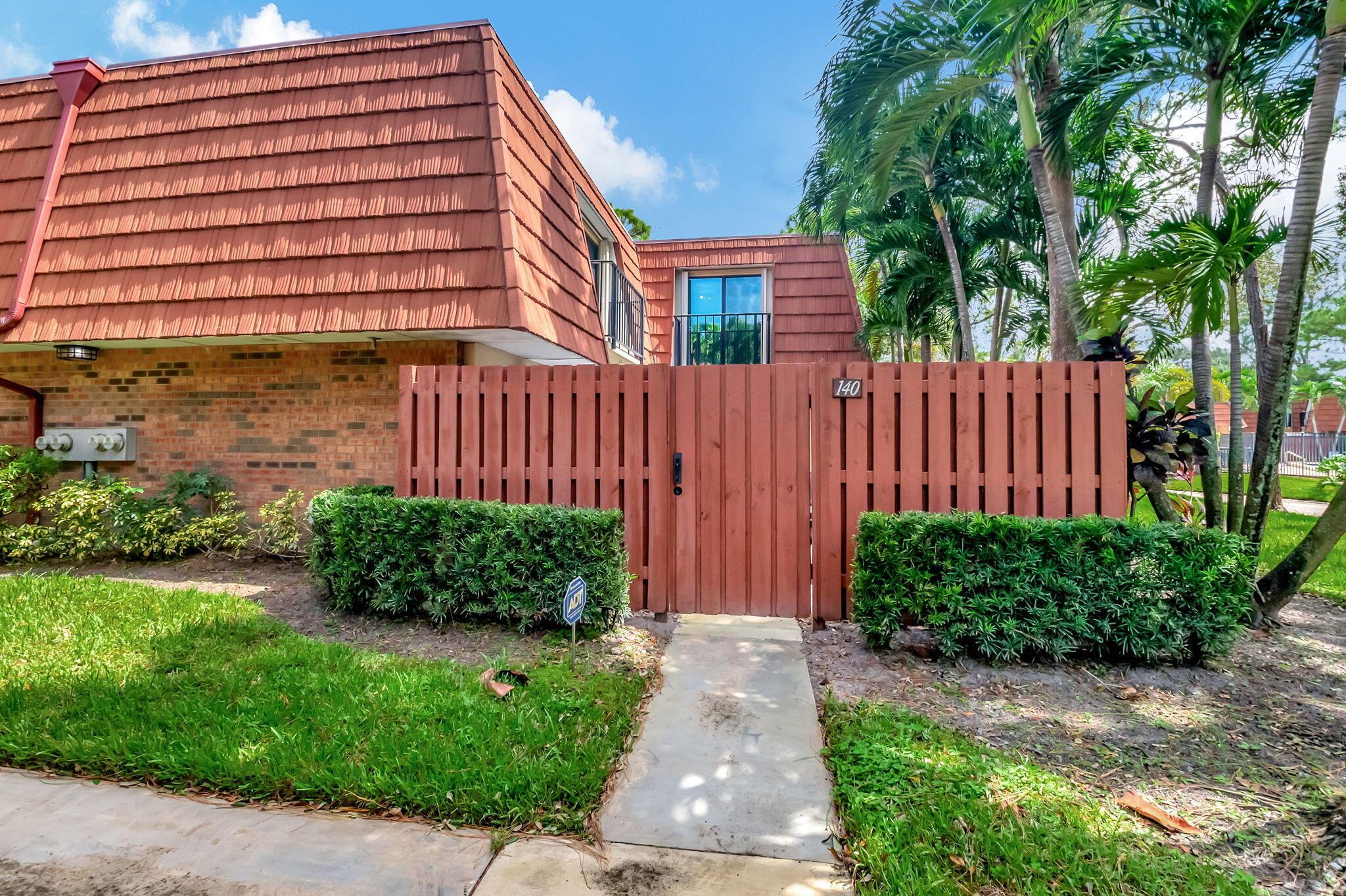 LAKESIDE - Residential