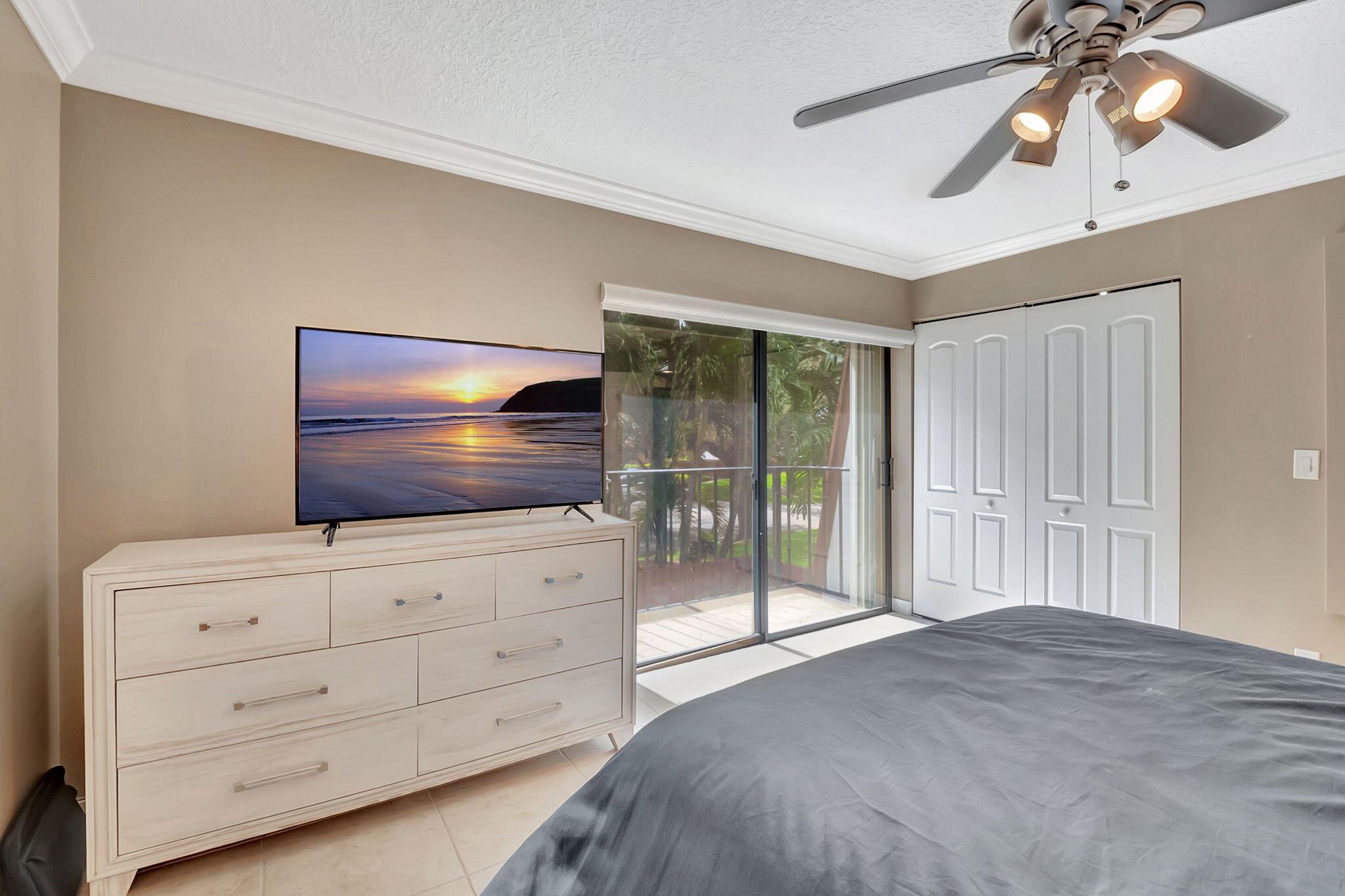 LAKESIDE - Residential