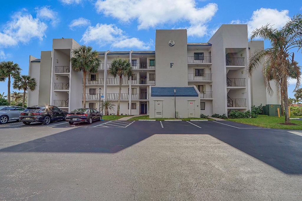 Photo of 1605 S Us Highway 1 #F404, Jupiter, FL 33477 (MLS # R10949213)