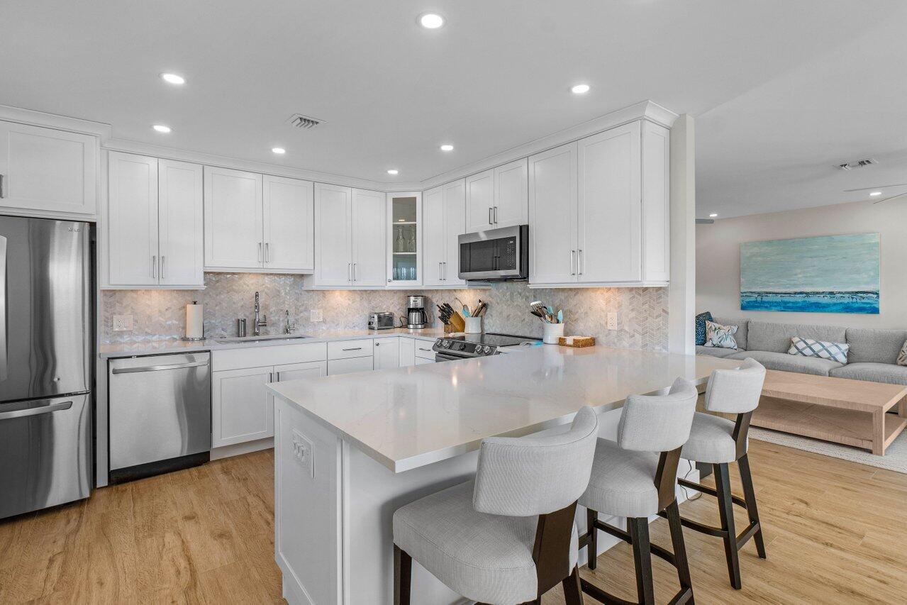 10257 Quail Covey Road Hibiscus S