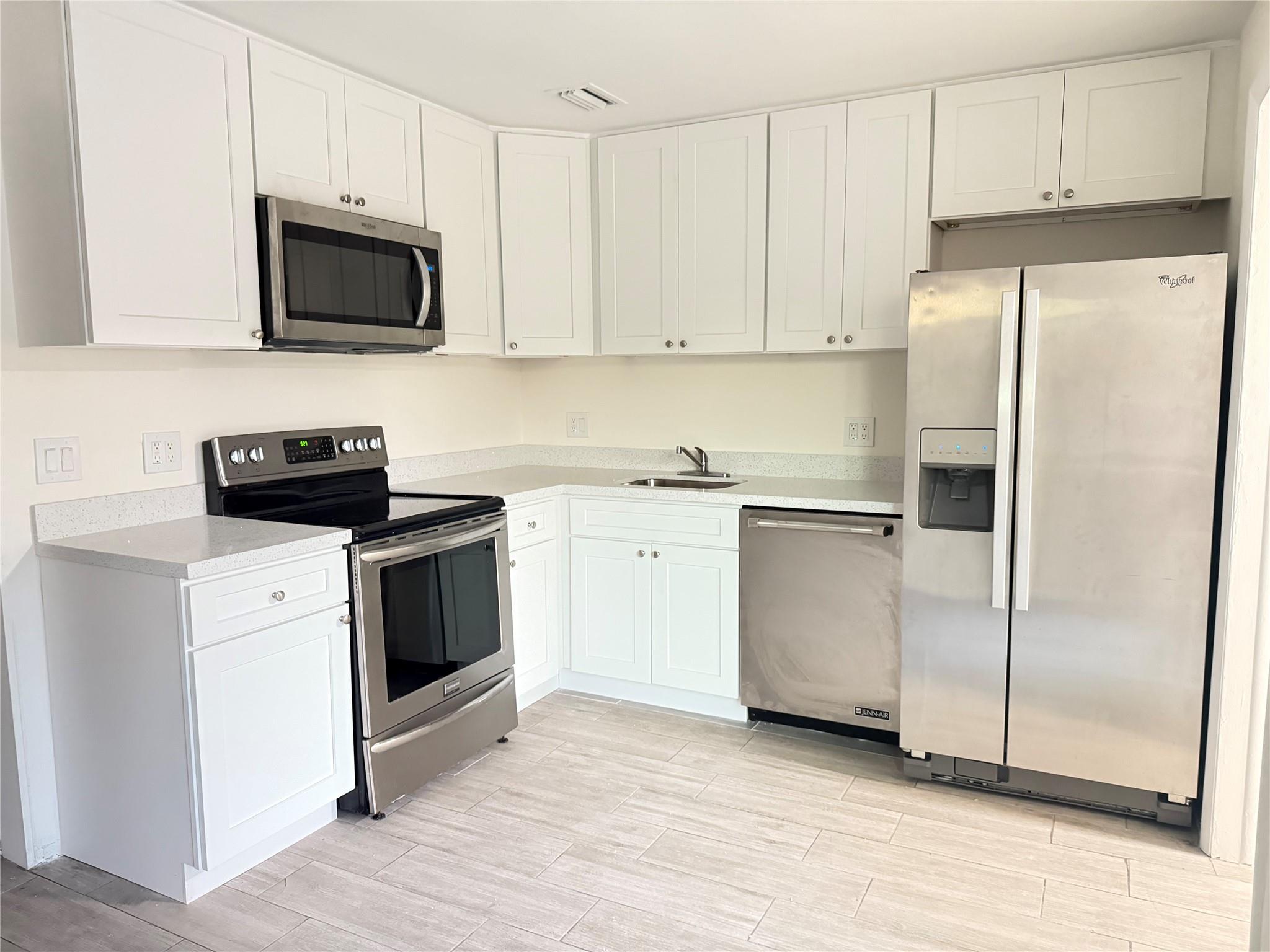 Summertime Isles 1st Add - Residential Lease