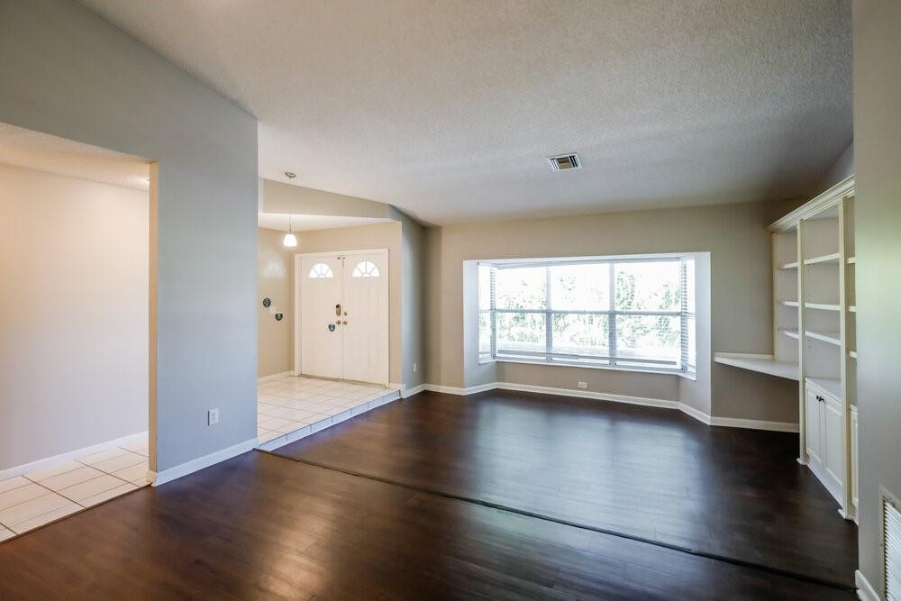 Royal Land Amd 132-20 B - Residential Lease