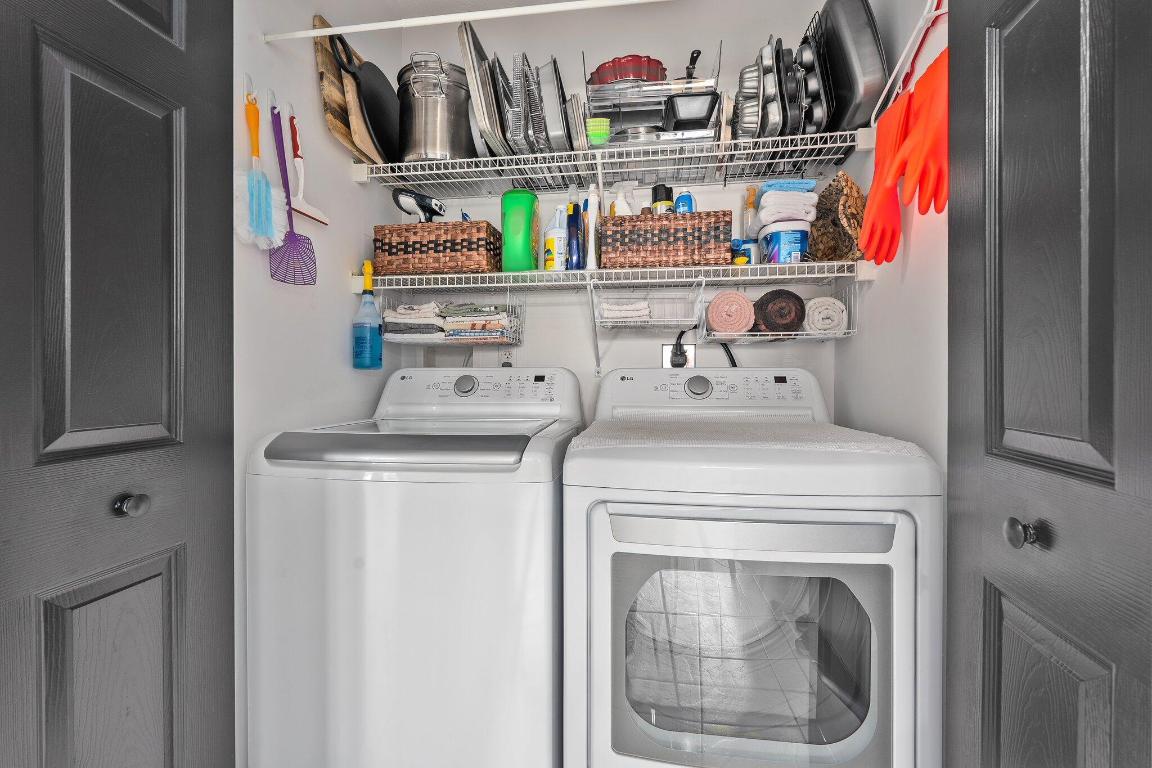 MEADOWS AT PORT ST. LUCIE BUILDINGS B&C - Residential Lease