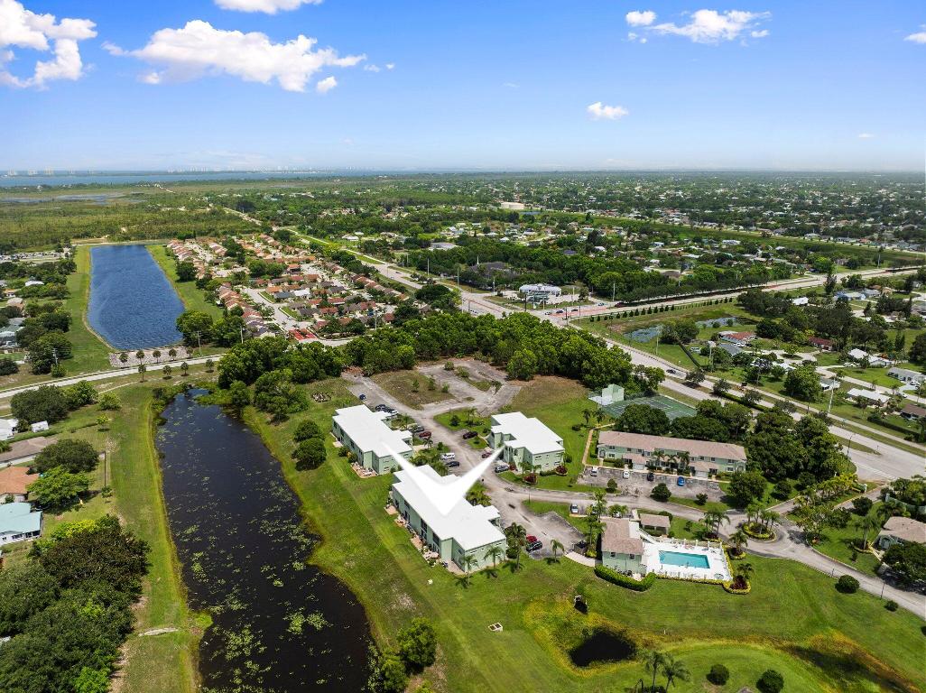 MEADOWS AT PORT ST. LUCIE BUILDINGS B&C - Residential Lease