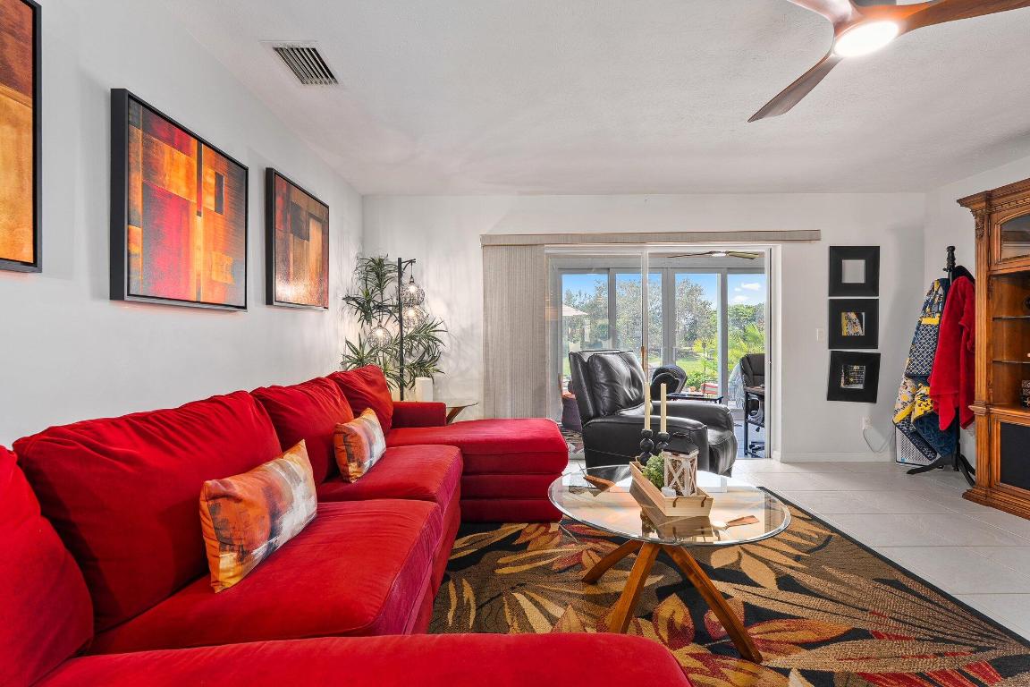 MEADOWS AT PORT ST. LUCIE BUILDINGS B&C - Residential Lease