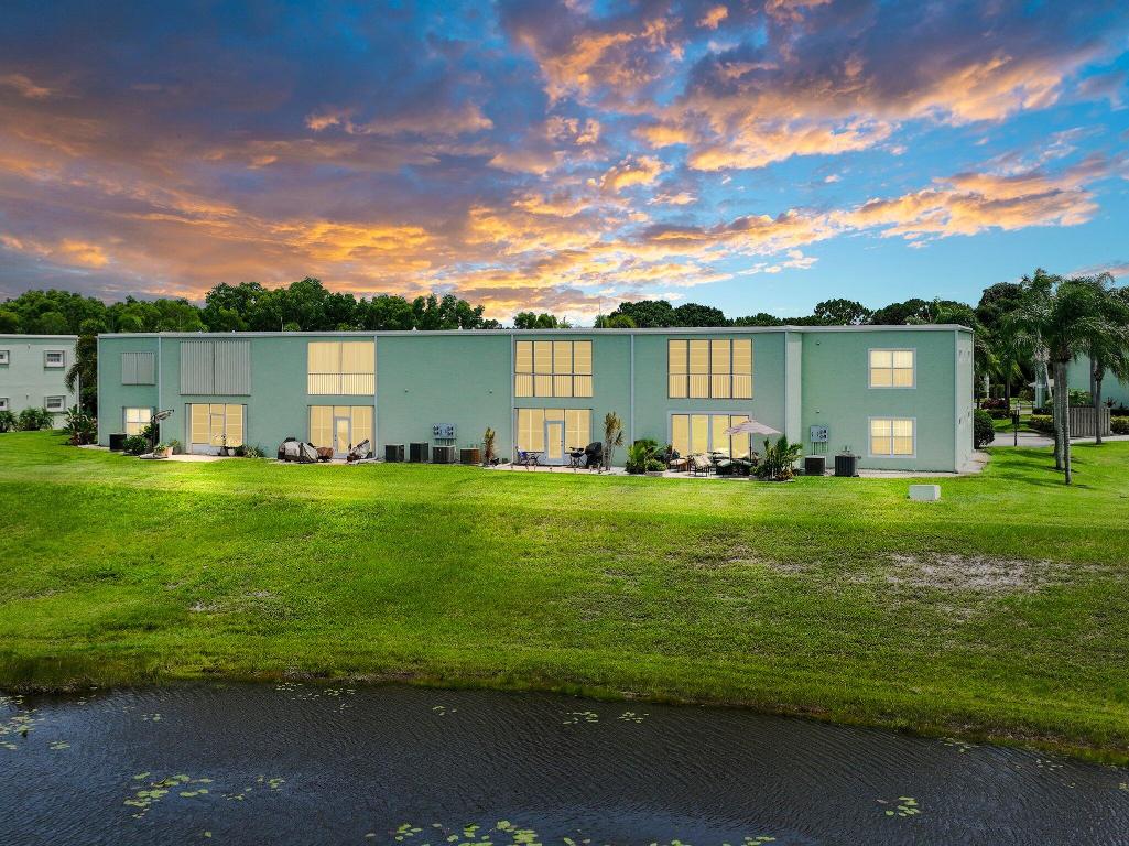 MEADOWS AT PORT ST. LUCIE BUILDINGS B&C - Residential Lease