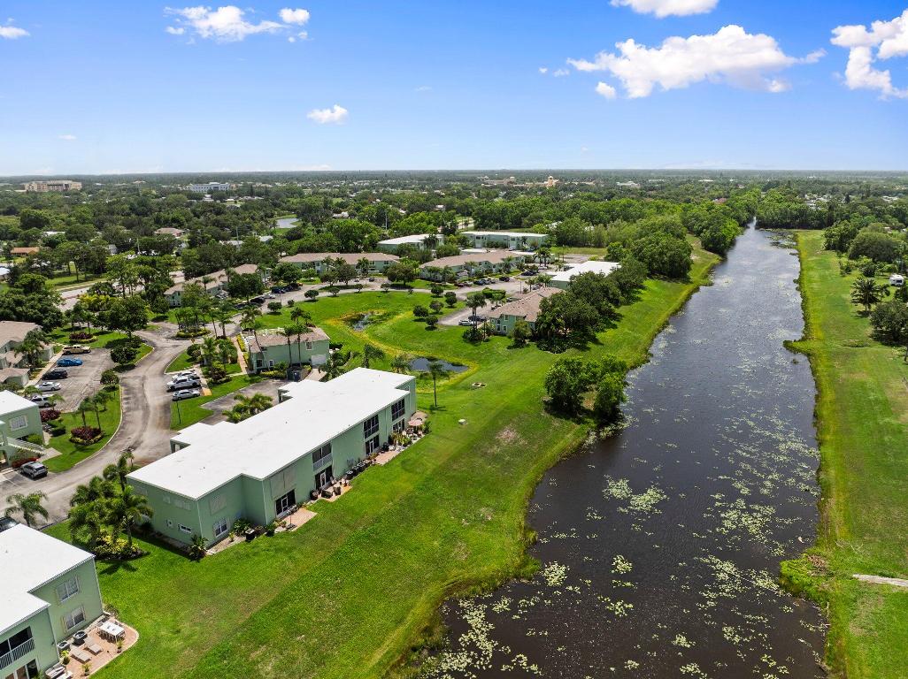MEADOWS AT PORT ST. LUCIE BUILDINGS B&C - Residential Lease