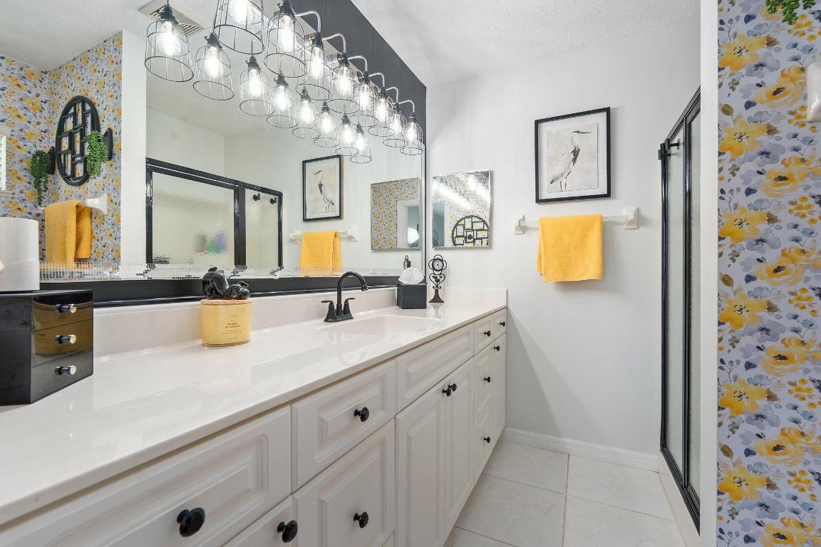 MEADOWS AT PORT ST. LUCIE BUILDINGS B&C - Residential Lease