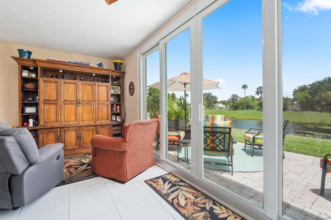 MEADOWS AT PORT ST. LUCIE BUILDINGS B&C - Residential Lease