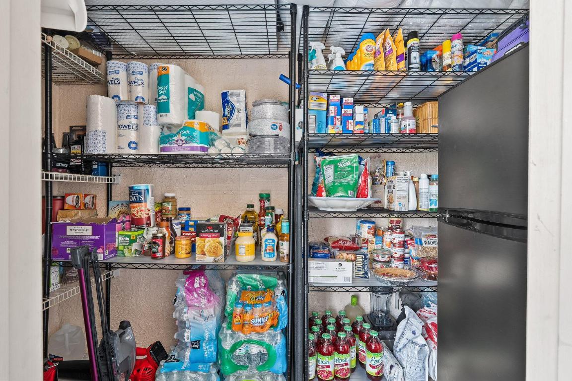 MEADOWS AT PORT ST. LUCIE BUILDINGS B&C - Residential Lease