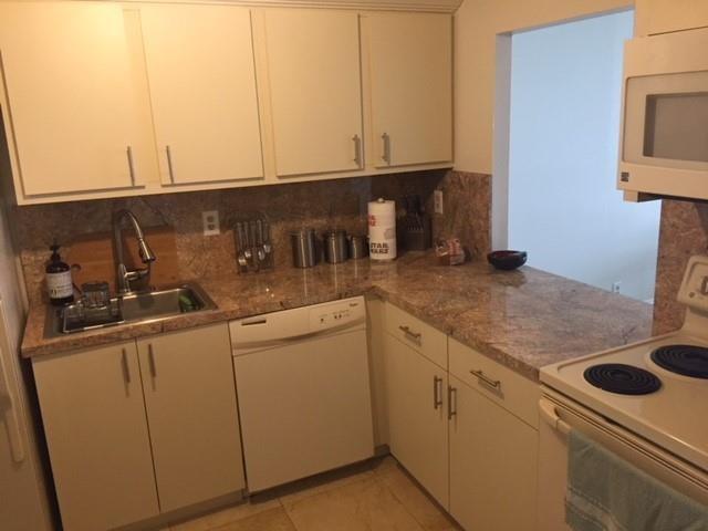 200 Leslie - Residential Lease