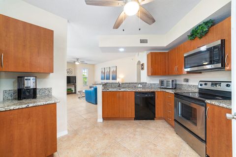 Condominium in Port St Lucie FL 134 Peacock Boulevard Blvd 10.jpg