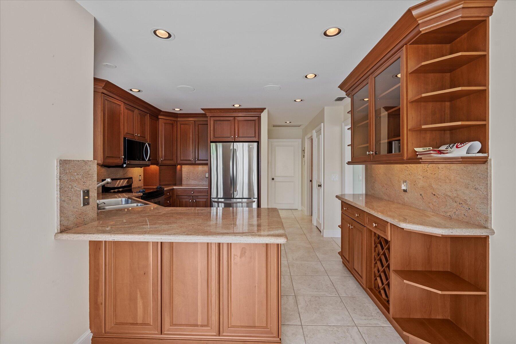 LOXAHATCHEE CLUB AT MAPLE - Residential